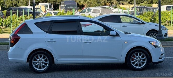 Kia Ceed SW-12