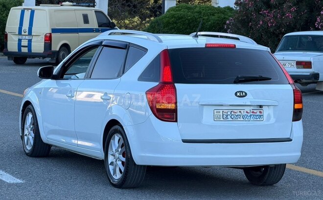 Kia Ceed SW-8