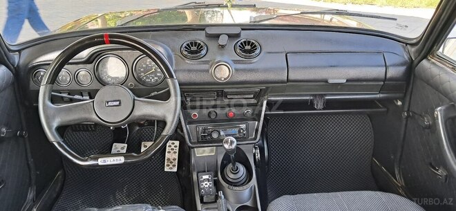 LADA (VAZ) 2106-5