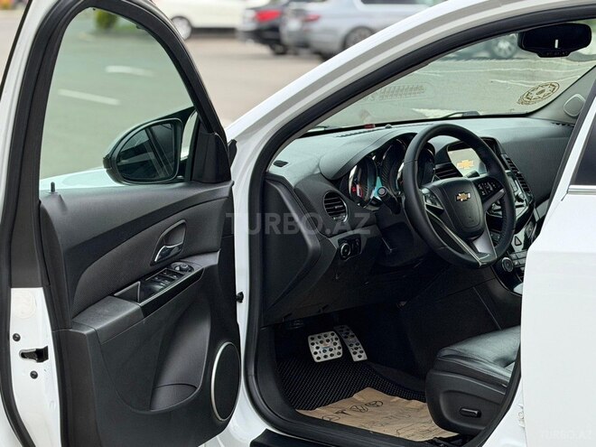Chevrolet Cruze-8