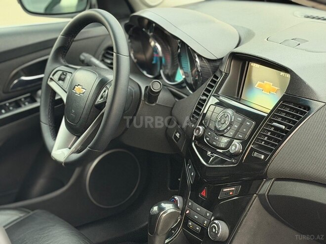 Chevrolet Cruze-10