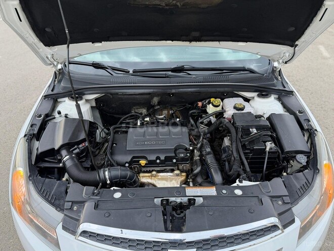 Chevrolet Cruze-9