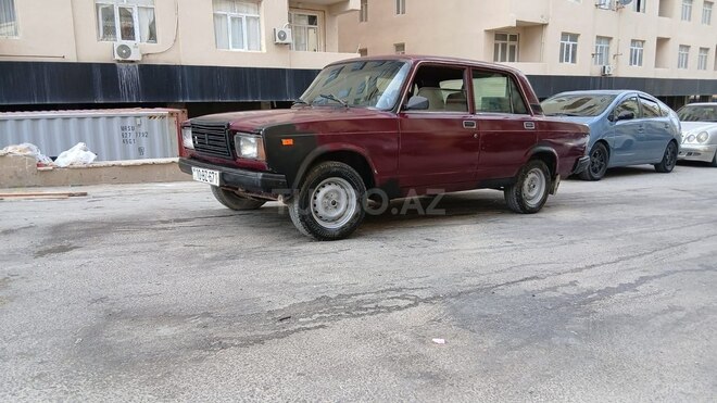 LADA (VAZ) 2107-4