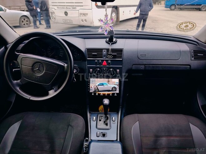 Mercedes C 240-6