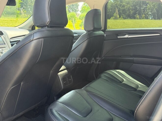 Ford Fusion (North America)-12
