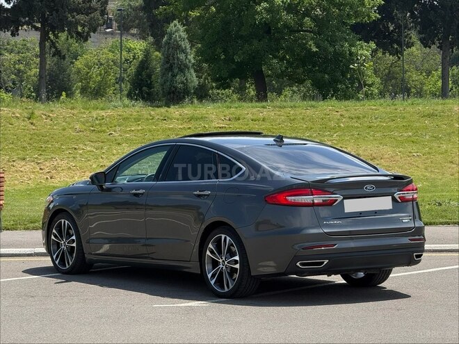 Ford Fusion (North America)-6