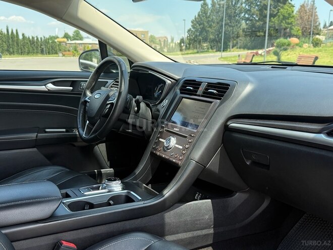 Ford Fusion (North America)-13