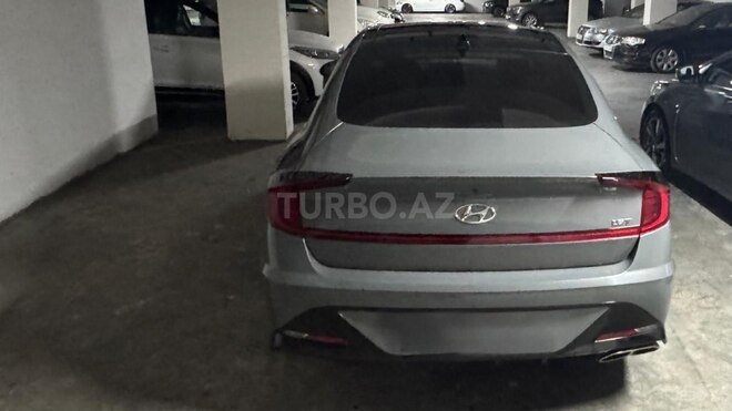 Hyundai Sonata-2