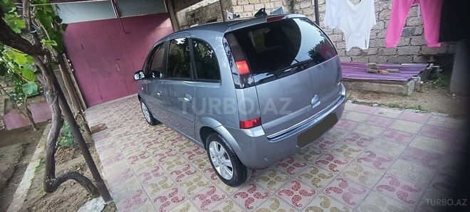 Opel Meriva-2
