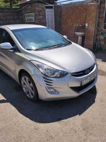 Hyundai Avante-1