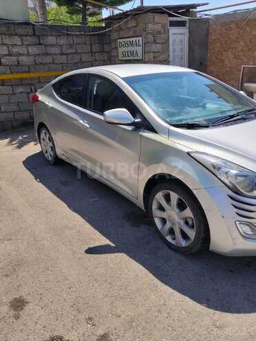 Hyundai Avante-4