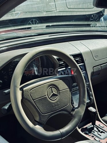 Mercedes C 240-11