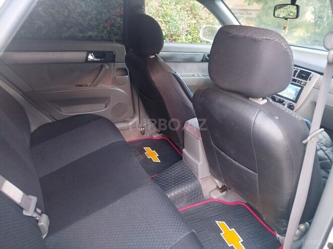 Chevrolet Lacetti-4