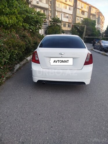 Chevrolet Lacetti-2