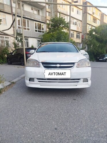 Chevrolet Lacetti-1
