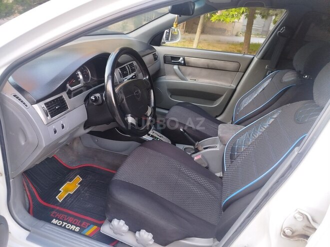 Chevrolet Lacetti-13