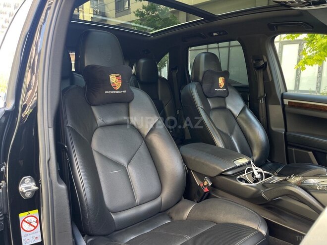 Porsche Cayenne S-15