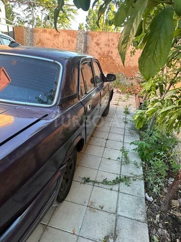 GAZ 3110 "Volga"-5