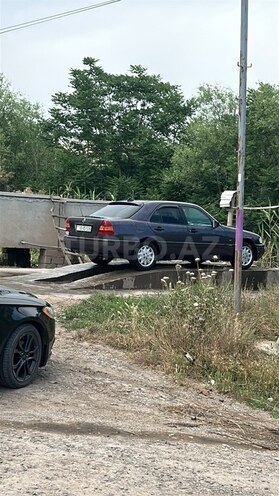 Mercedes C 180-2