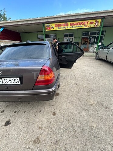 Mercedes C 180-5
