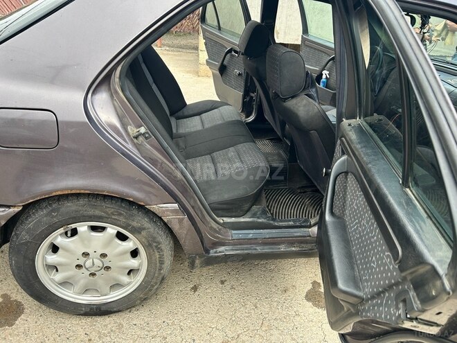 Mercedes C 180-10