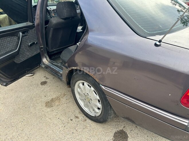 Mercedes C 180-9