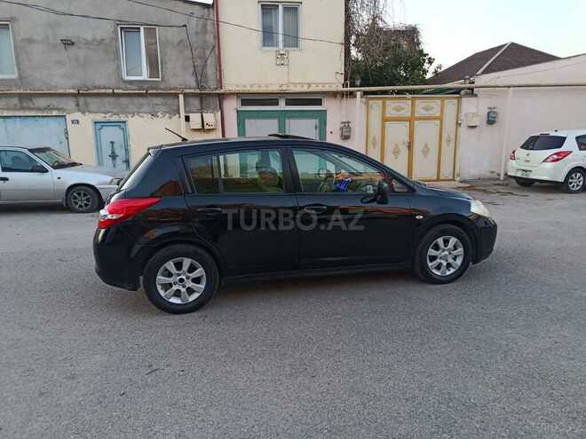 Nissan Tiida-5