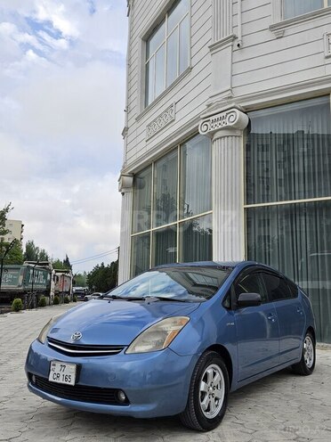 Toyota Prius-5