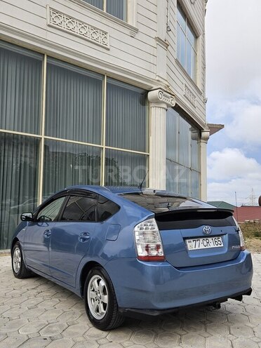 Toyota Prius-7