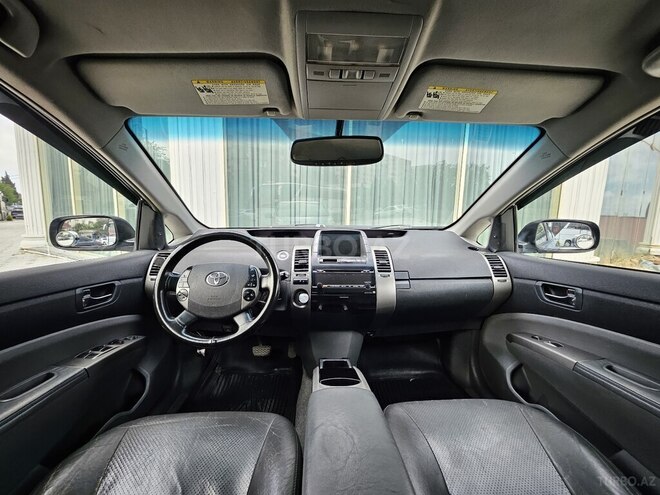 Toyota Prius-9