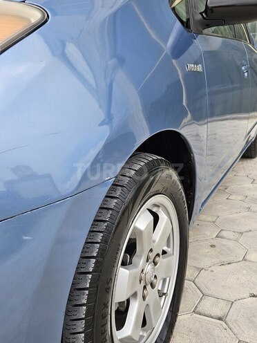 Toyota Prius-19