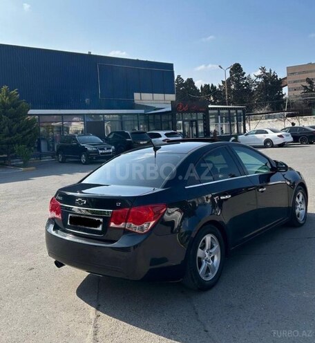 Chevrolet Cruze-11