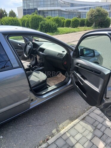 Opel Astra-10