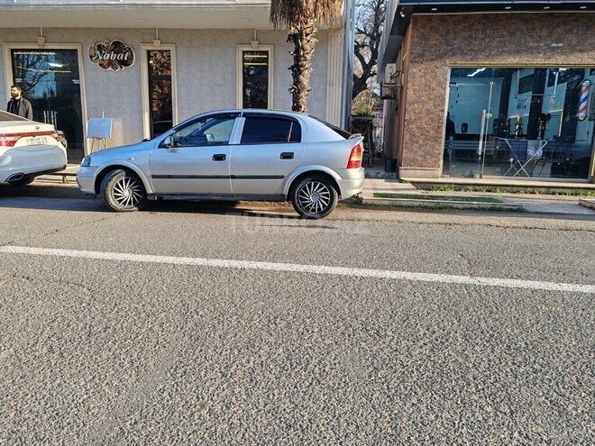 Opel Astra-3
