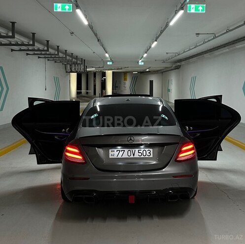 Mercedes E 300-6