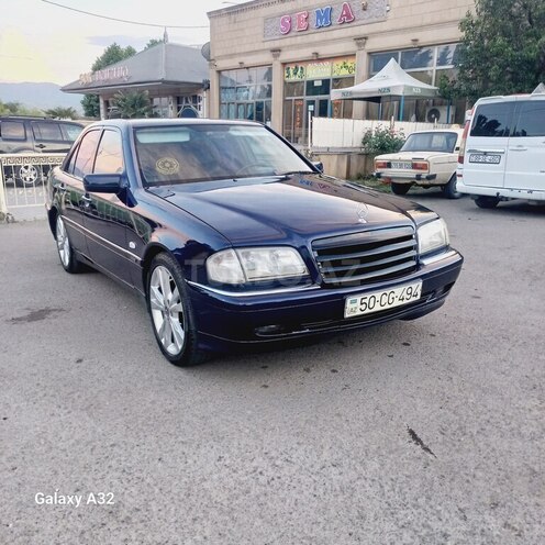 Mercedes C 240-1