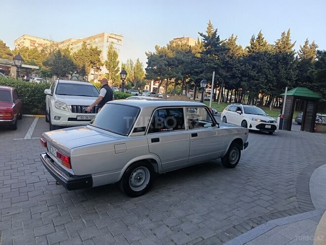 LADA (VAZ) 2107-17