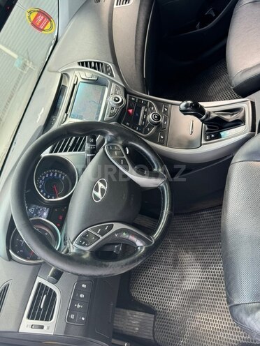 Hyundai Avante-5