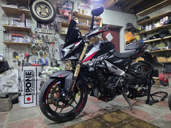 Bajaj Pulsar NS 400-7