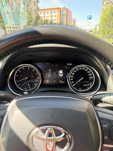 Toyota Camry-19