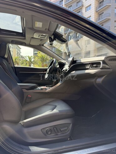 Toyota Camry-11