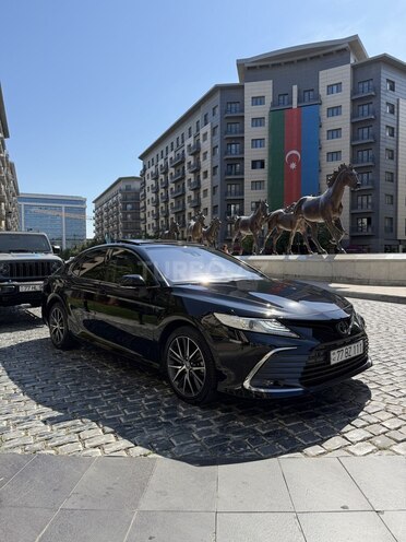 Toyota Camry-3