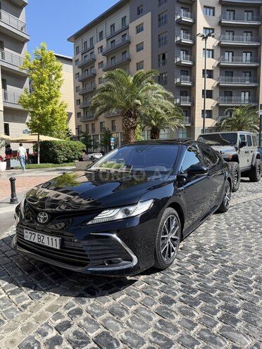 Toyota Camry-5