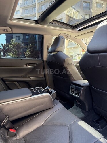 Toyota Camry-12