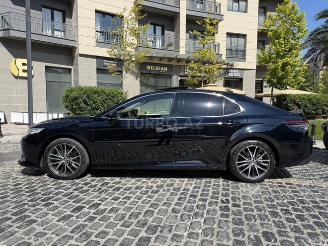 Toyota Camry-7