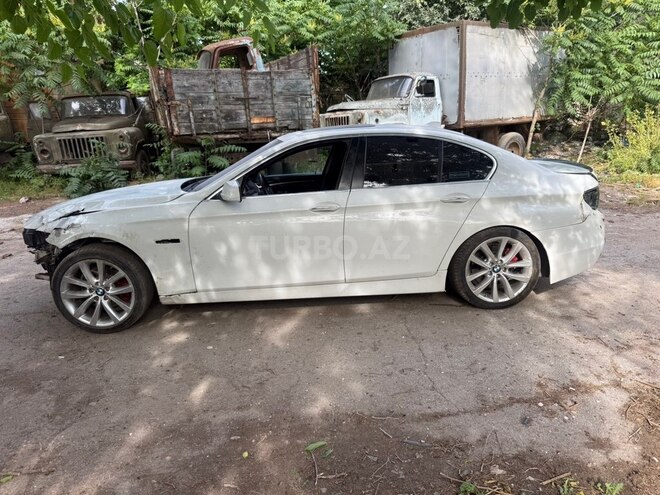 BMW 528-2