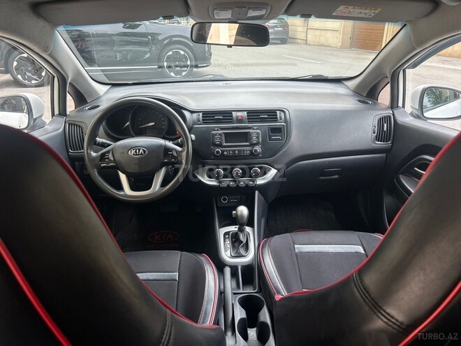Kia Rio-10