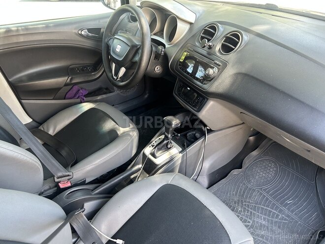 SEAT Ibiza-7