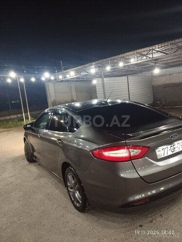 Ford Fusion (North America)-8