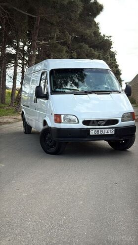 Ford Transit-3